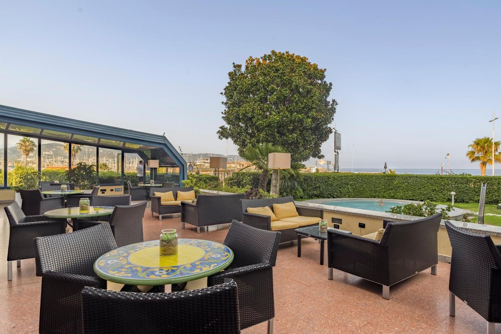 Garden Lido 4*