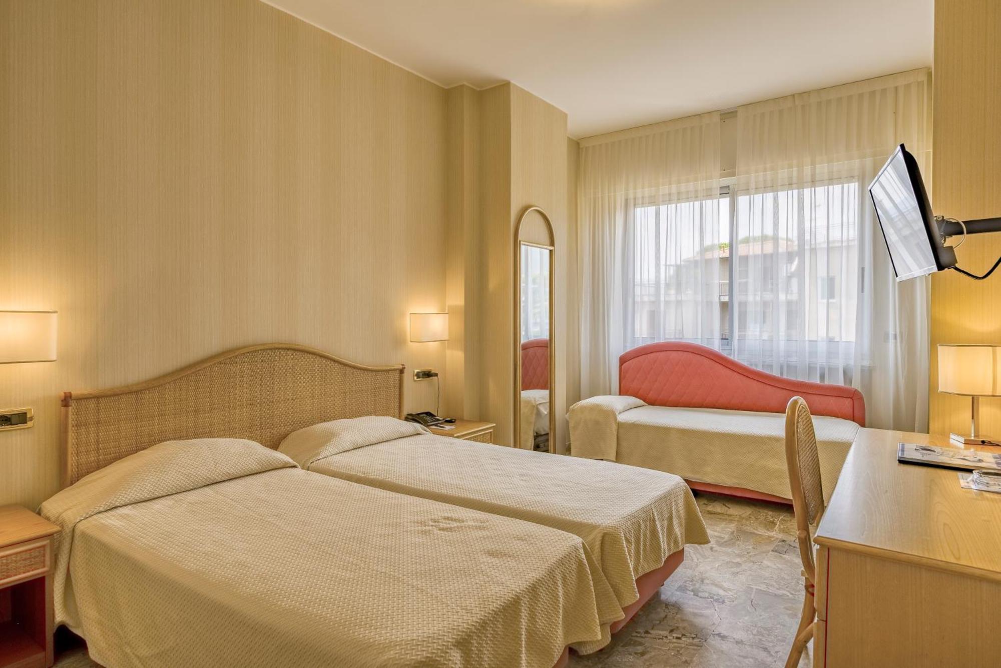 Garden Lido Hotel 4*